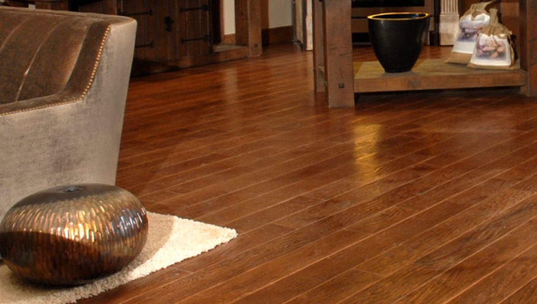 Solid & Engineered <span>Hardwood Flooring</span> background image